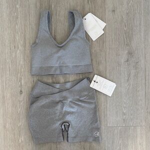 Bombshell Sportswear Gray Seamless Crop Sports Bra & High-Waist Shorts - Medium